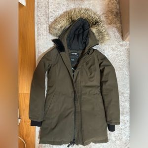 Aritzia - Golden by Tina Haven Parka - XS